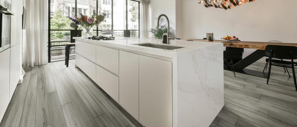 Calacatta Izaro quartz