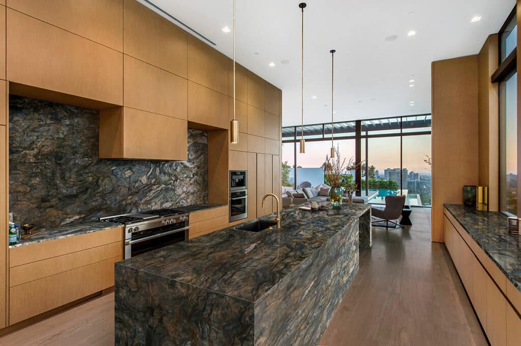FUSION QUARTZITE