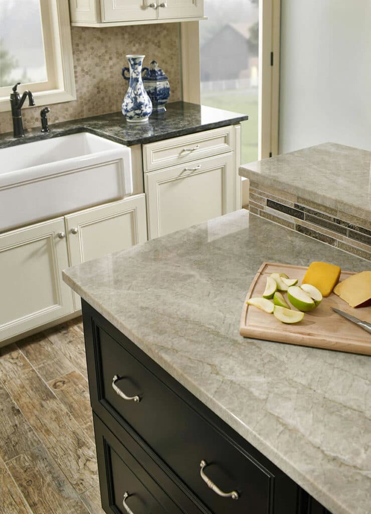Madreperola Quartzite