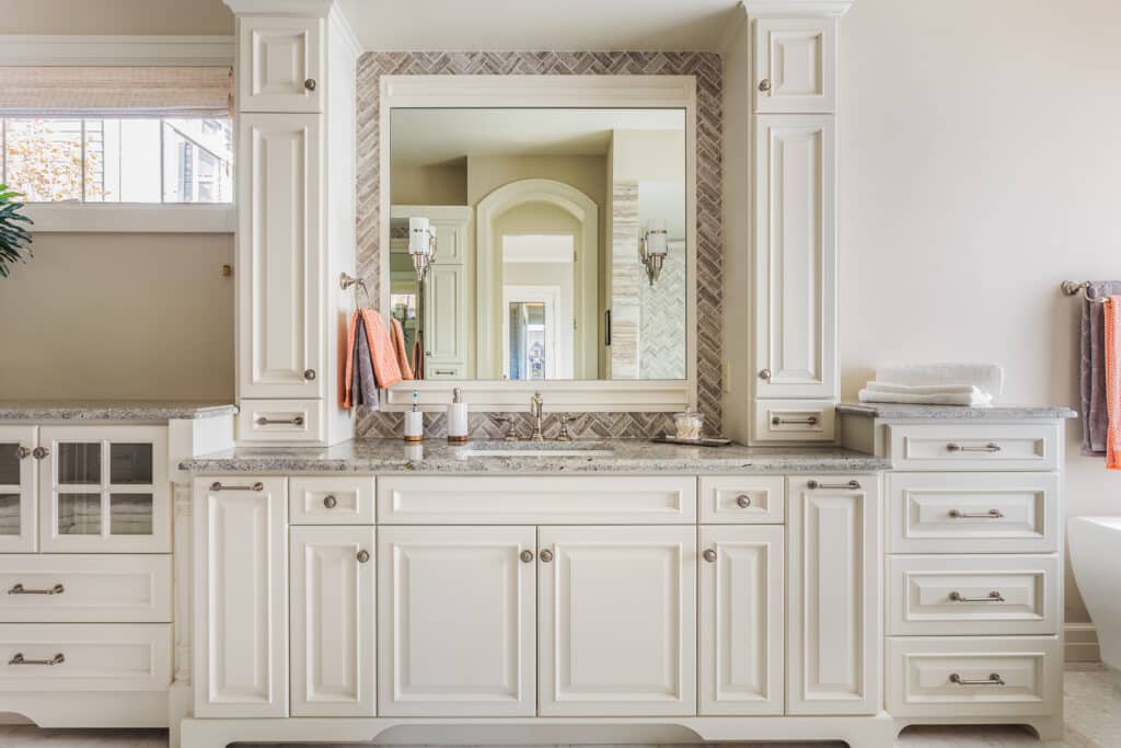 Elegant,Cabinetry,And,Fine,Craftsmanship,Lend,An,Upscale,Touch,To