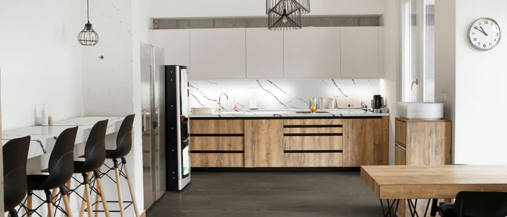Calacatta Laza Night quartz