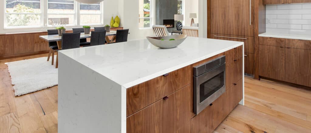 Carrara Delphi quartz